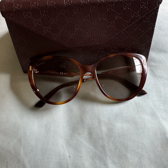 Gucci Authentic Brown Tortoise Sunglasses